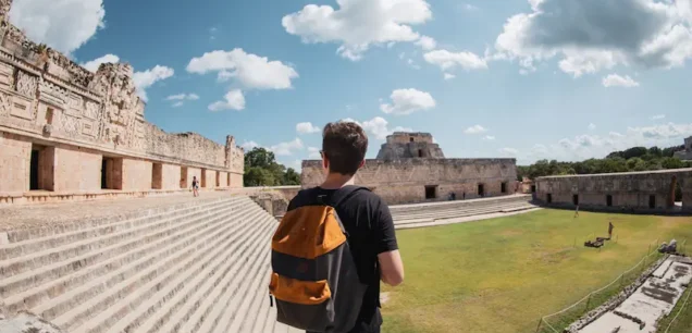 Uxmal-Cuadrágunlo-de-las-monjas-scaled