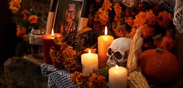 Altar,In,Honour,Of,Death,People