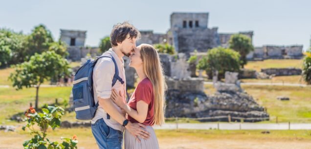 Couple,Man,And,Woman,Tourists,Enjoying,The,View,Pre-columbian,Mayan